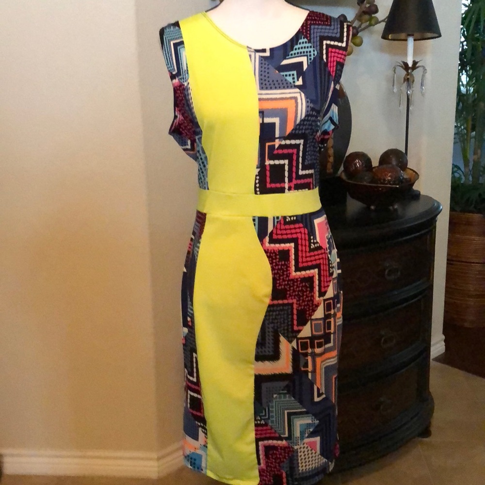 Multicolored midi dress body con size large